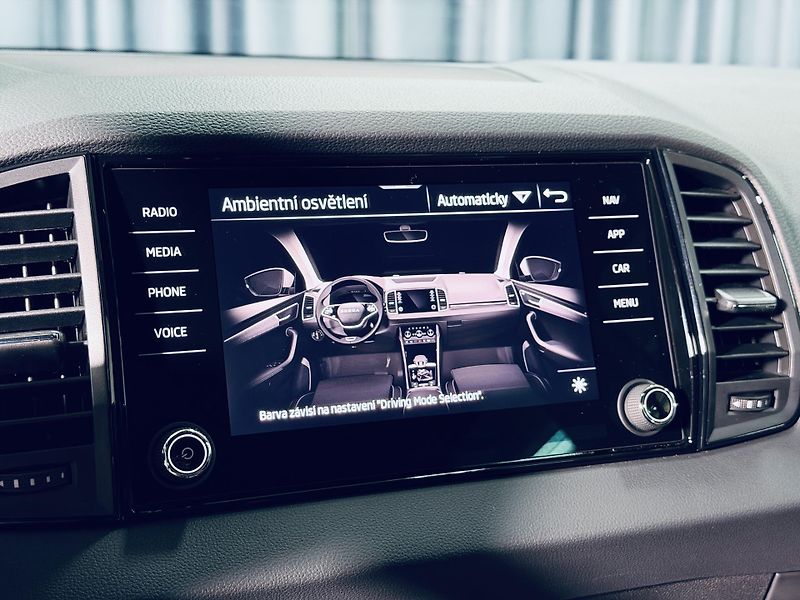 Škoda Karoq (2025) 1.5TSI*SPORT*360*5.LET.ZÁR - fotka 28 z 42