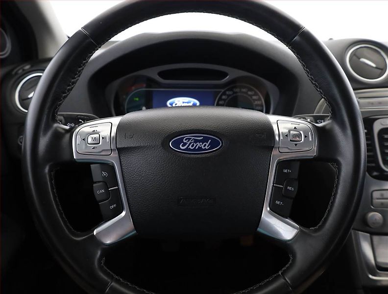 Ford Mondeo (2010) 2.0 TDCi, ČR,1.maj, Tempomat - fotka 8 z 17