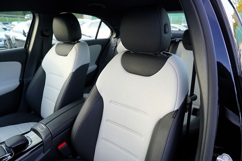Mercedes-Benz Třídy A A 180d AMG/7AT/kůže/Designo/ČR - fotka 20 z 37