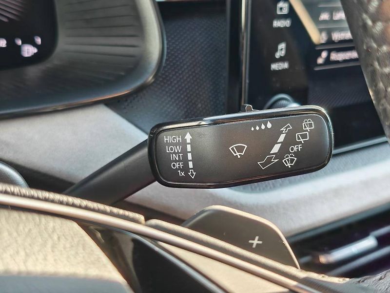 Škoda Scala Drive 7DSG 1,0TSI - fotka 14 z 22