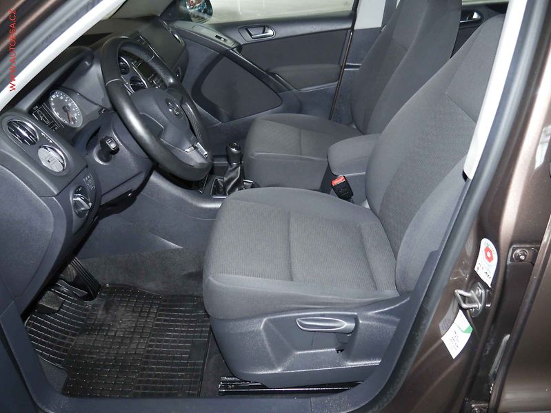 Volkswagen Tiguan (2011) 1.4 TSI, ČR, AC, temp - fotka 9 z 19
