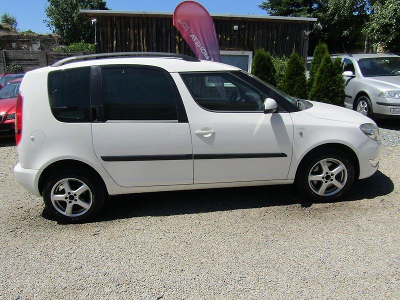 Škoda Roomster (2012) 1.6 TDI 66kW - fotka 9 z 37
