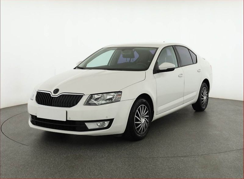 Škoda Octavia (2013) 1.6 TDI, Tempomat - fotka 2 z 14