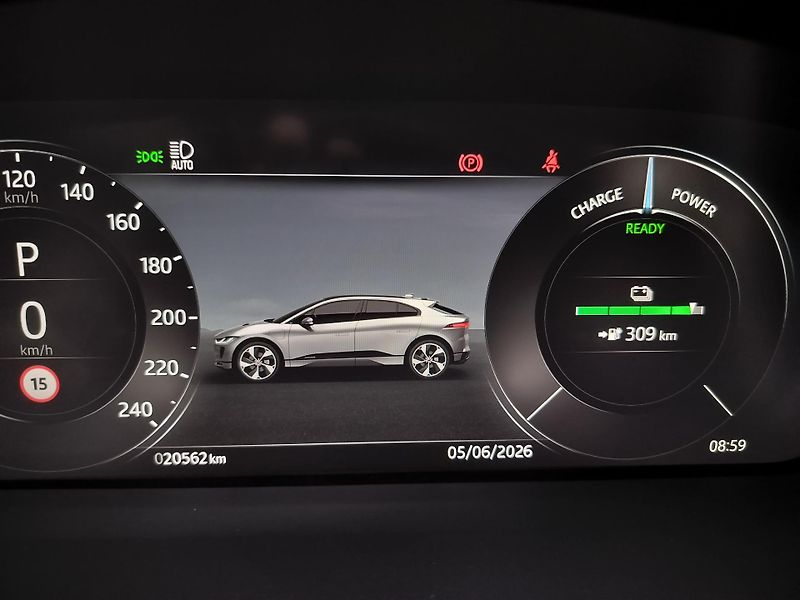 Jaguar I-Pace EV400 AWD HSE, navi, kůže     - fotka 13 z 36