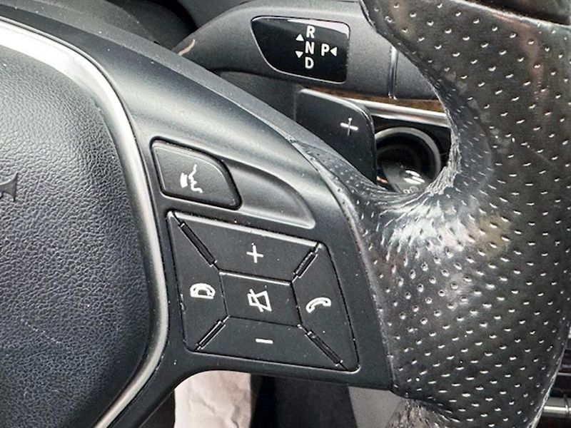 Mercedes-Benz Třídy E MB E 200 CDi kombi - fotka 23 z 35