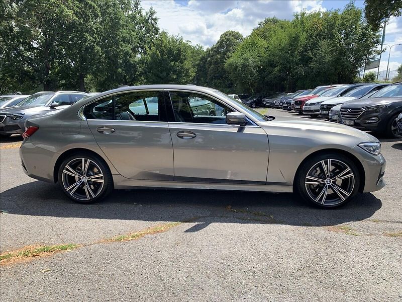 BMW Řada 3 2,0 330e INDIVIDUAL,1.MAJ,ČR - fotka 4 z 27