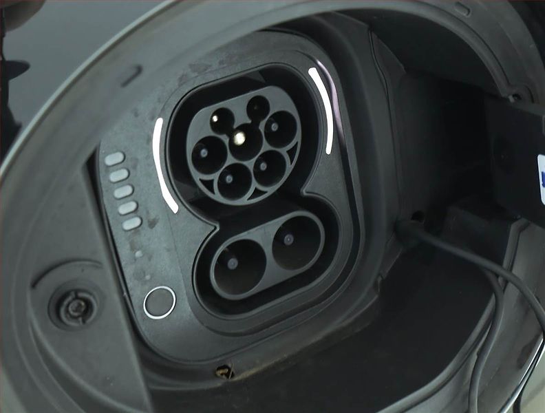Fiat 500e (2021) 42 kWh, SoH 92%, Automat - fotka 19 z 20