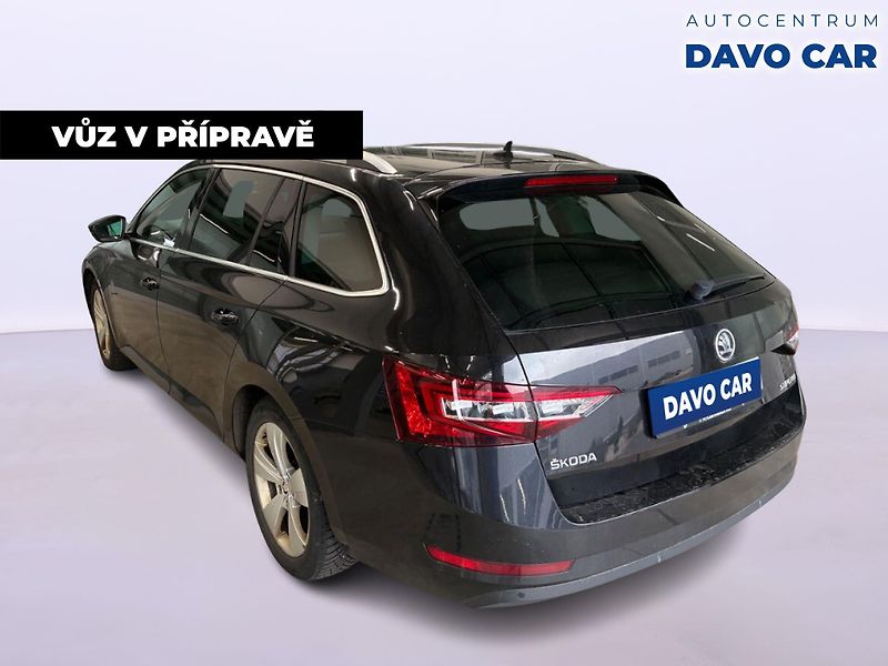 Škoda Superb 2,0 TDI 140kW Style DSG - fotka 4 z 12