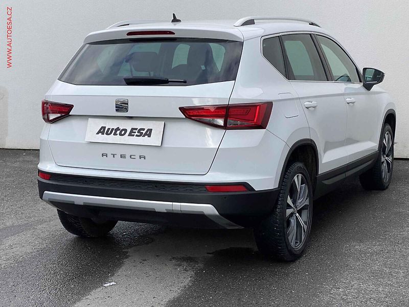 Seat Ateca (2019) 2.0 TDi, Style, LED, navi - fotka 4 z 21