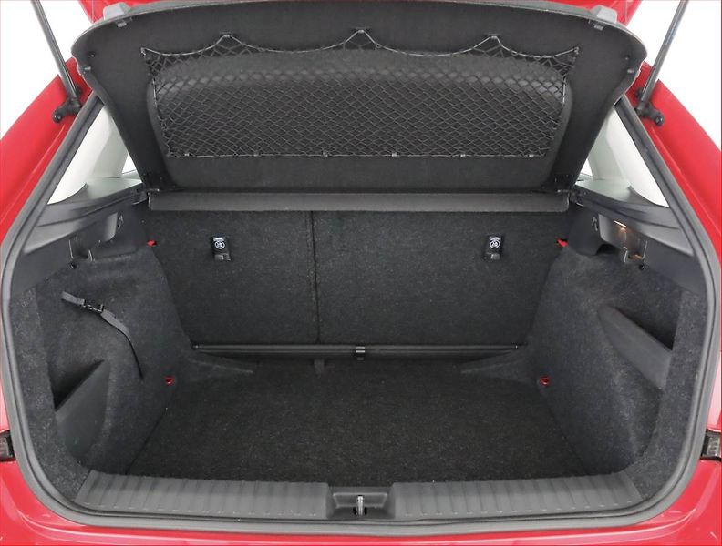 Škoda Kamiq (2021) Style 1.0 TSI, Automat - fotka 18 z 19