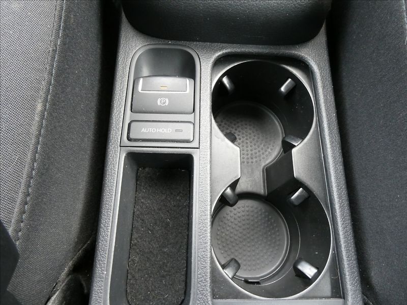 Volkswagen Tiguan 2,0 TDi 130kW Sport 4x4,TZ,nav - fotka 29 z 50
