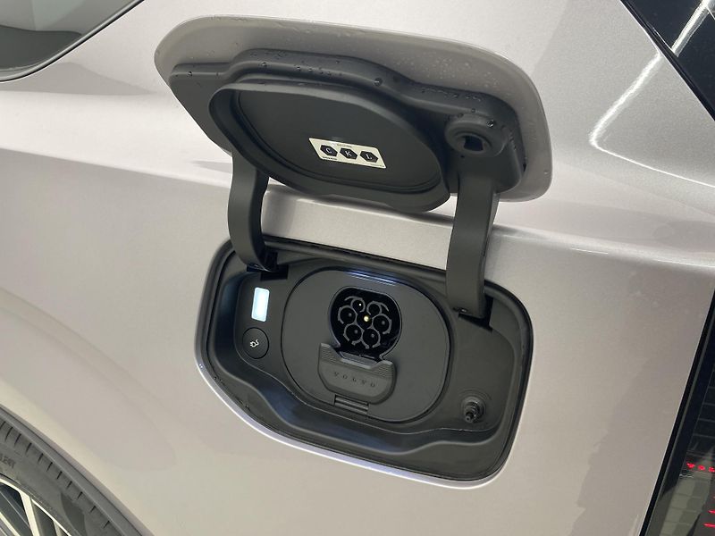 Volvo EX60 (2026) P10 AWD ELECTRIC ULTRA TWIN - fotka 24 z 79