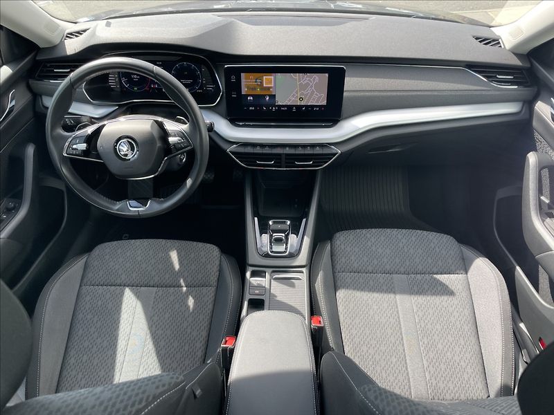 Škoda Octavia 2,0 TDI DSG Style Plus NAVI - fotka 6 z 24