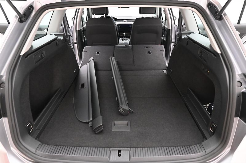 Volkswagen Passat 2,0 TDI 110 kW DSG Business Zá - fotka 11 z 31
