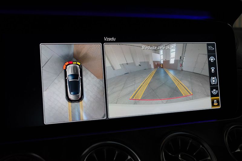 Mercedes-Benz Třídy E E400 AMG*4MATIC*AIRMATIC* - fotka 25 z 36
