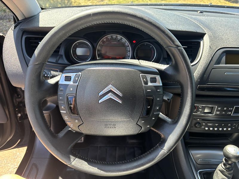 Citroën C5 2.0 HDI - fotka 17 z 20