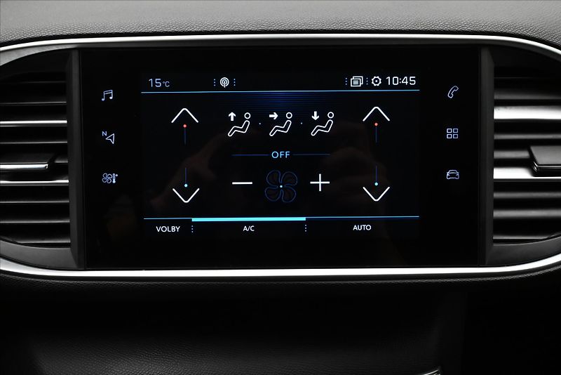 Peugeot 308 1,5 BlueHDI 96 kW Allure Záruk - fotka 22 z 31