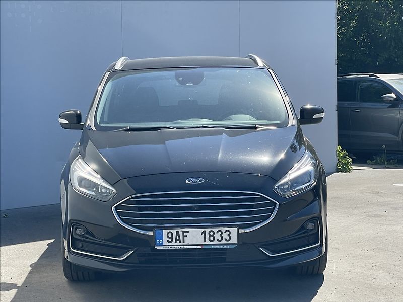 Ford S-MAX 2,0 EcoBlue AWD A8 Titanium TZ - fotka 22 z 24