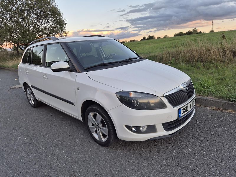 Škoda Fabia (2014) Škoda Fabia Combi 1.4 63 kW  - fotka 8 z 15