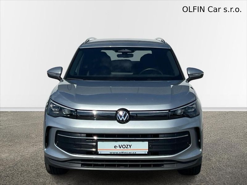 Volkswagen Tiguan 1,5 TSi 110kW 6DSG PEOPLE PHEV - fotka 4 z 29