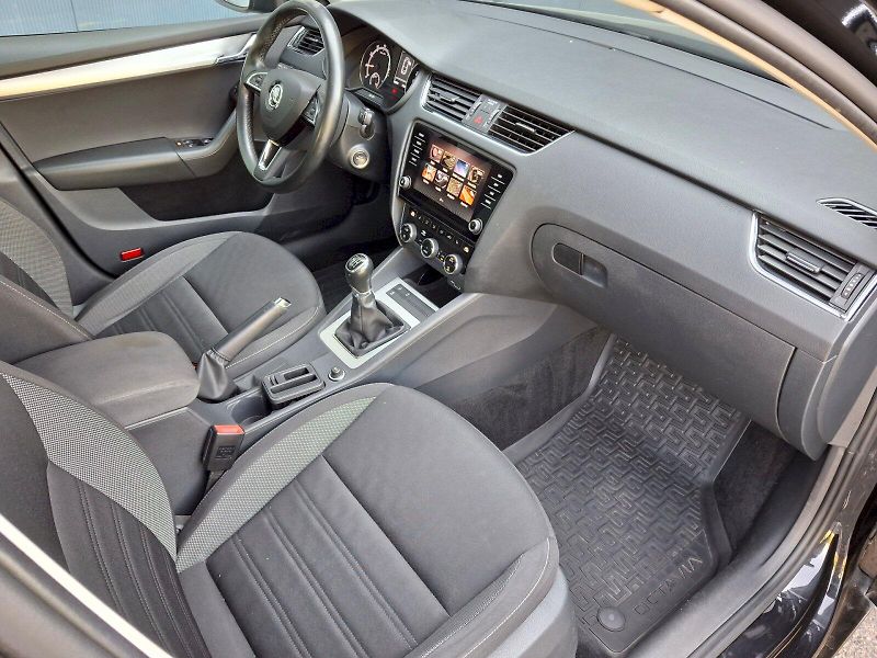 Škoda Octavia (2019) Ambition Plus Extra 1,5TSi 110 - fotka 13 z 35