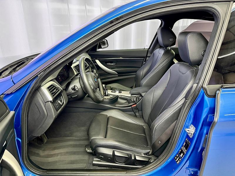 BMW Řada 3 320d GT xDrive M-PAKET - fotka 11 z 26