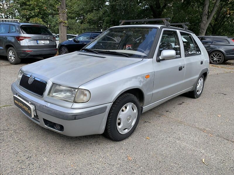 Škoda Felicia 1,3 LXi - RUČNÍ ŘÍZENÍ - fotka 1 z 13