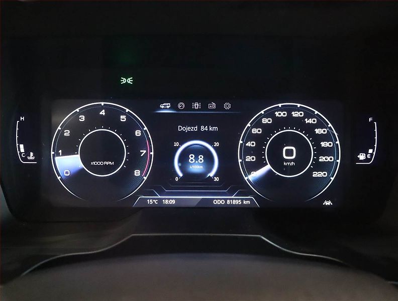 SsangYong Korando (2022) 1.5 T-GDI, Tempomat - fotka 11 z 24