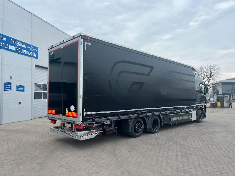 MAN TGX 26.400 6x2 23 palet - fotka 5 z 5