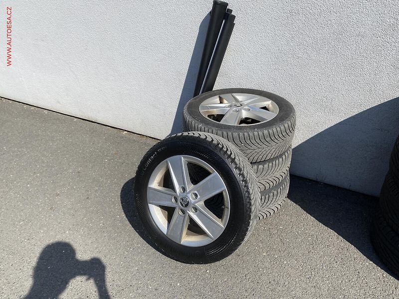 Škoda Octavia (2019) 1.5 TSi, Soleil, LED, navi, - fotka 19 z 19