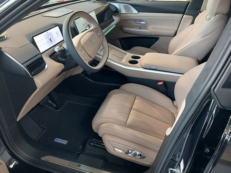 Xpeng G9 (2026) AWD Performance - 575 HP !!! - fotka 3 z 21