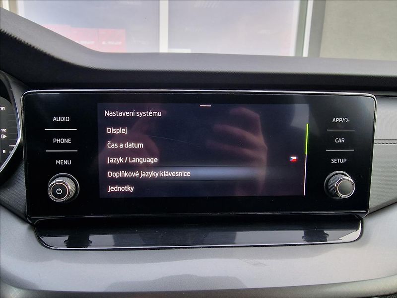 Škoda Octavia 2.0TDI,původ ČR,1.Maj,2x kola - fotka 29 z 50