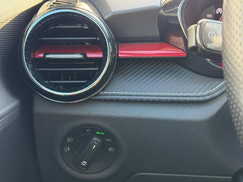 Škoda Fabia Monte Carlo 1,0 TSI 70 kW 5° M - fotka 12 z 30