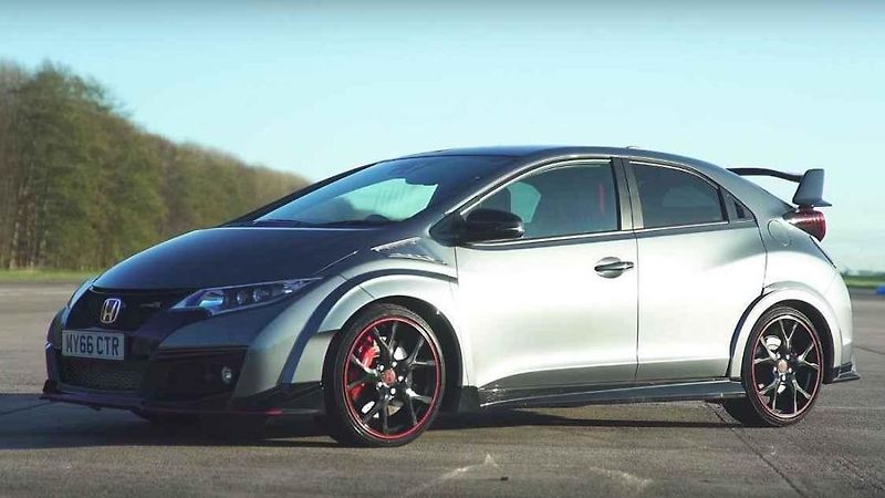 Všechny generace Hondy Civic Type R prodávané na trhu Velké Británie.