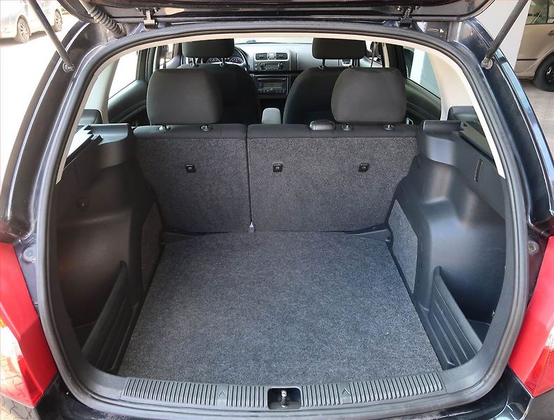Škoda Fabia (2008) 1.4 16V, po STK, zamluveno - fotka 13 z 18