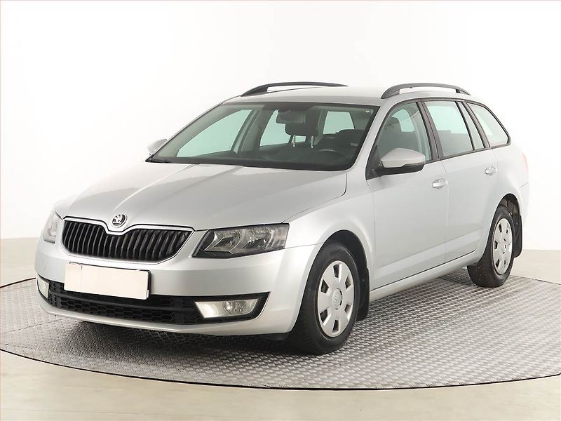Škoda Octavia (2016) Ambition 1.6 TDI, Tempomat - fotka 2 z 16