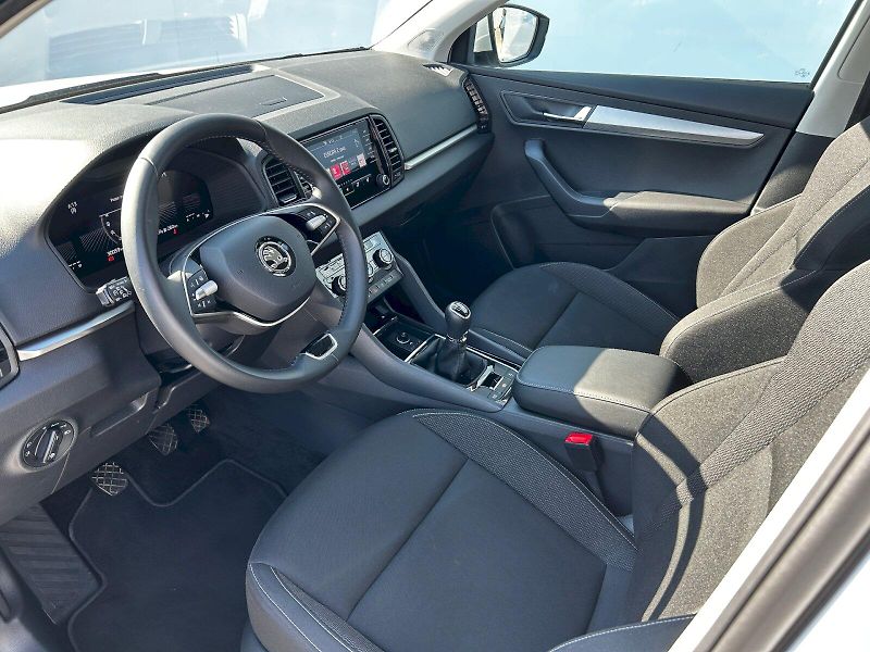 Škoda Karoq (2024) 2.0 TDI 85kW MP6 Selection - fotka 24 z 35