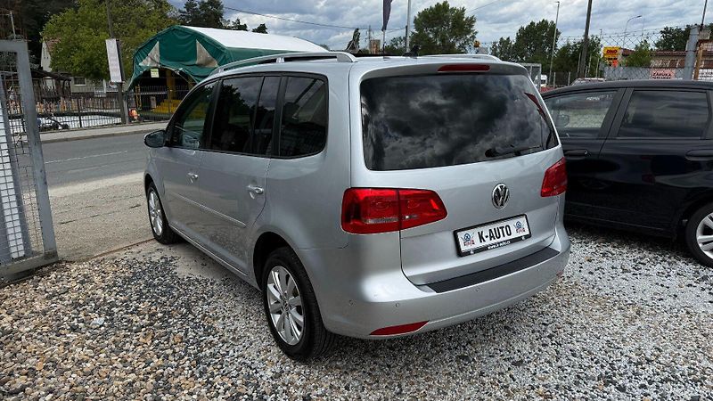 Volkswagen Touran (2014) 2.0TDi 130kW *Tažné*Navi*DSG* - fotka 6 z 24
