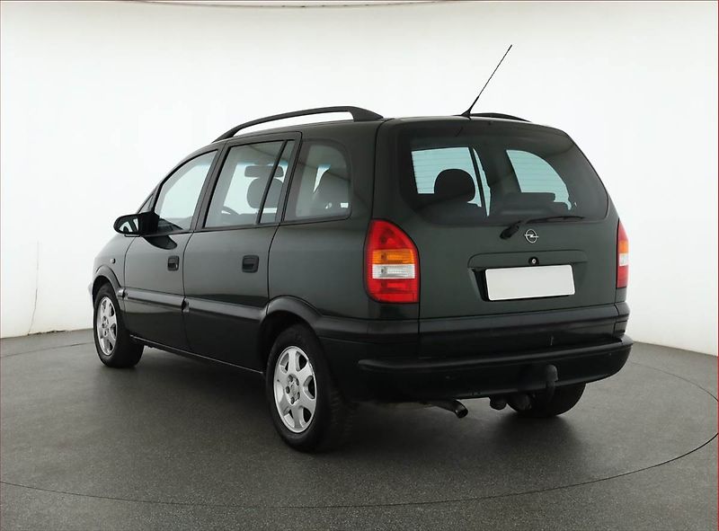Opel Zafira (2001) 2.0 DTI 16V, 7 míst, nová STK - fotka 4 z 19