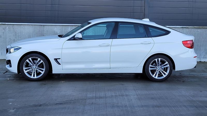 BMW Řada 3 320D XDRIVE GT - fotka 8 z 22