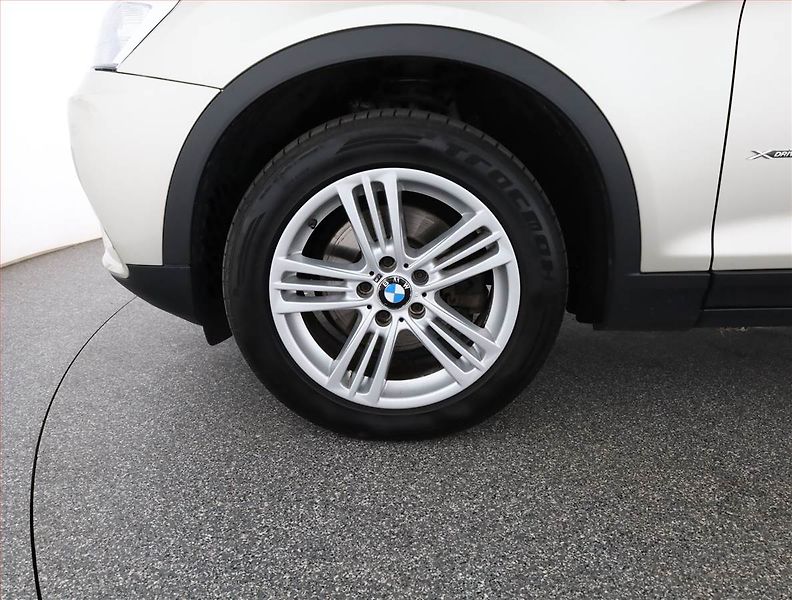 BMW X3 (2012) xDrive35d, 4X4, Automat - fotka 20 z 20