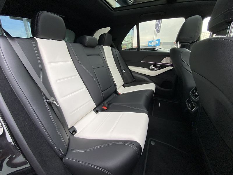 Mercedes-Benz GLE 450d 4matic AMG - fotka 17 z 31
