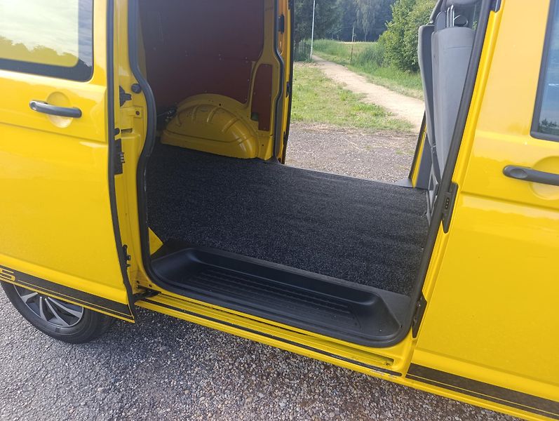 Volkswagen Transporter (2015) 2.0 TDi 84kw tažné 2x b.dv DPH - fotka 15 z 21