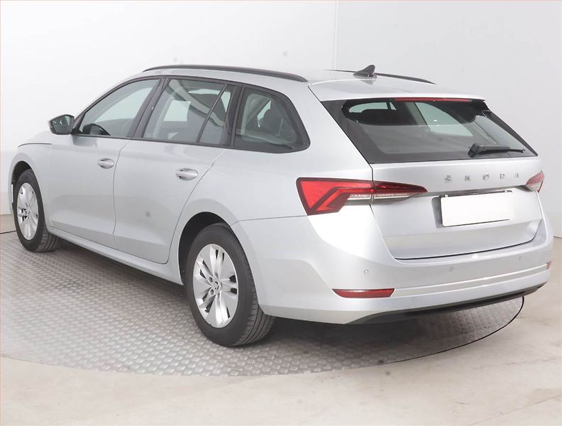 Škoda Octavia (2023) 2.0 TDI, ČR,1.maj, Serv.kniha - fotka 4 z 15