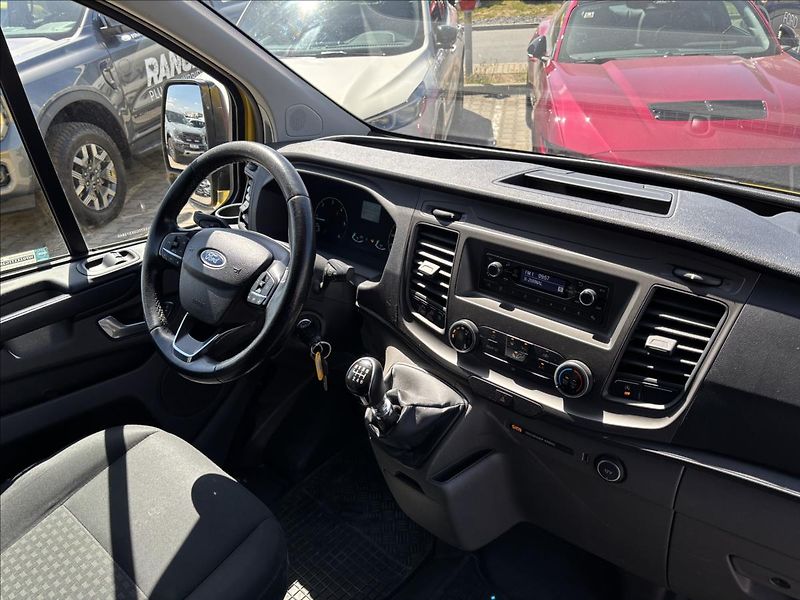 Ford Transit Custom 2,0 EcoBlue 79kW KombiVan L1 - fotka 17 z 27