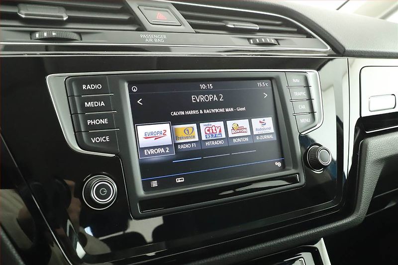 Volkswagen Touran (2016) 2.0 TDI, Automat, Serv.kniha - fotka 11 z 20