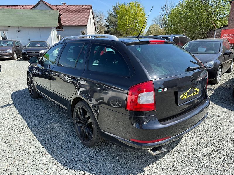 Škoda Octavia 2.0 TDI RS DSG - fotka 4 z 13