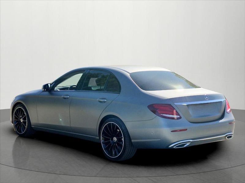 Mercedes-Benz Třídy E 2,0 143 KW E220d ČR Avantgarde - fotka 5 z 28