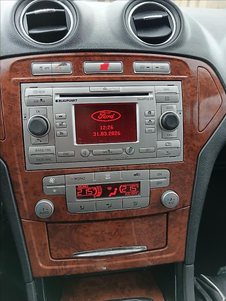 Ford Mondeo 2,0 TDCi  Limited Edition - fotka 19 z 20