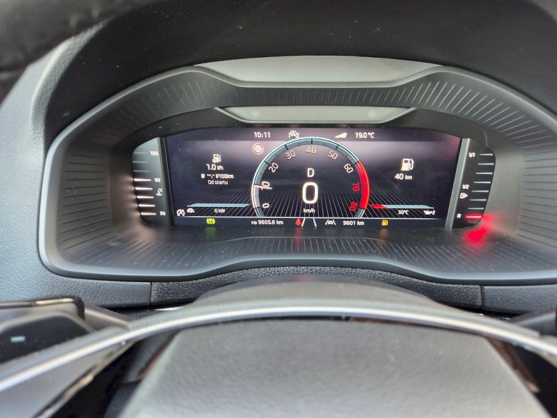 Škoda Karoq (2025) Top Selection 1.5 TSI 110 kW 7 - fotka 23 z 39